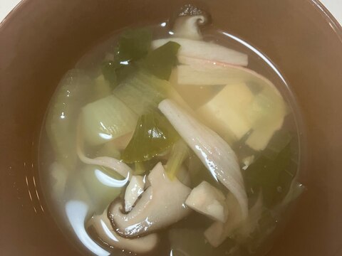 お吸い物⭐椎茸 カニカマ 青梗菜 豆腐